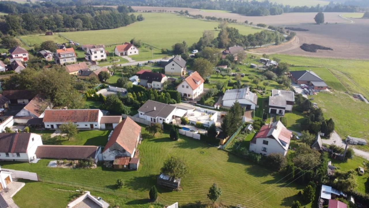 Village Romantic Near Cesky Krumlov - Adult Only Apartment