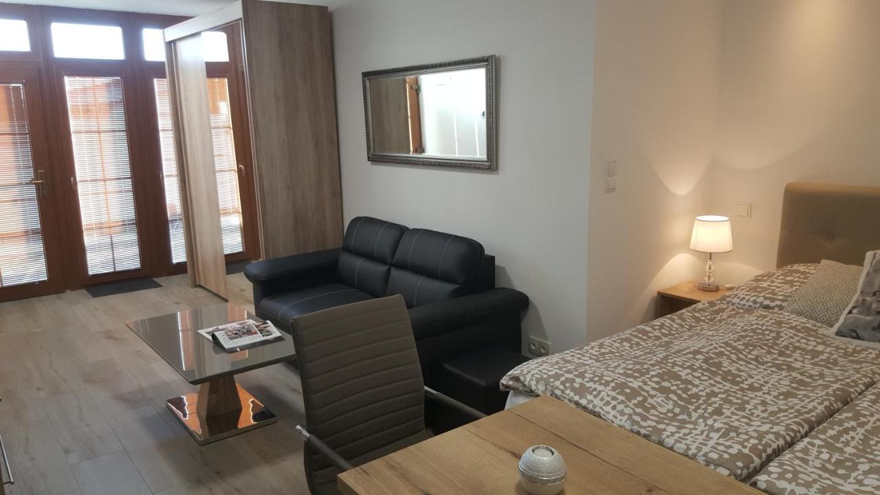 Village Romantic Near Cesky Krumlov - Adult Only Apartment